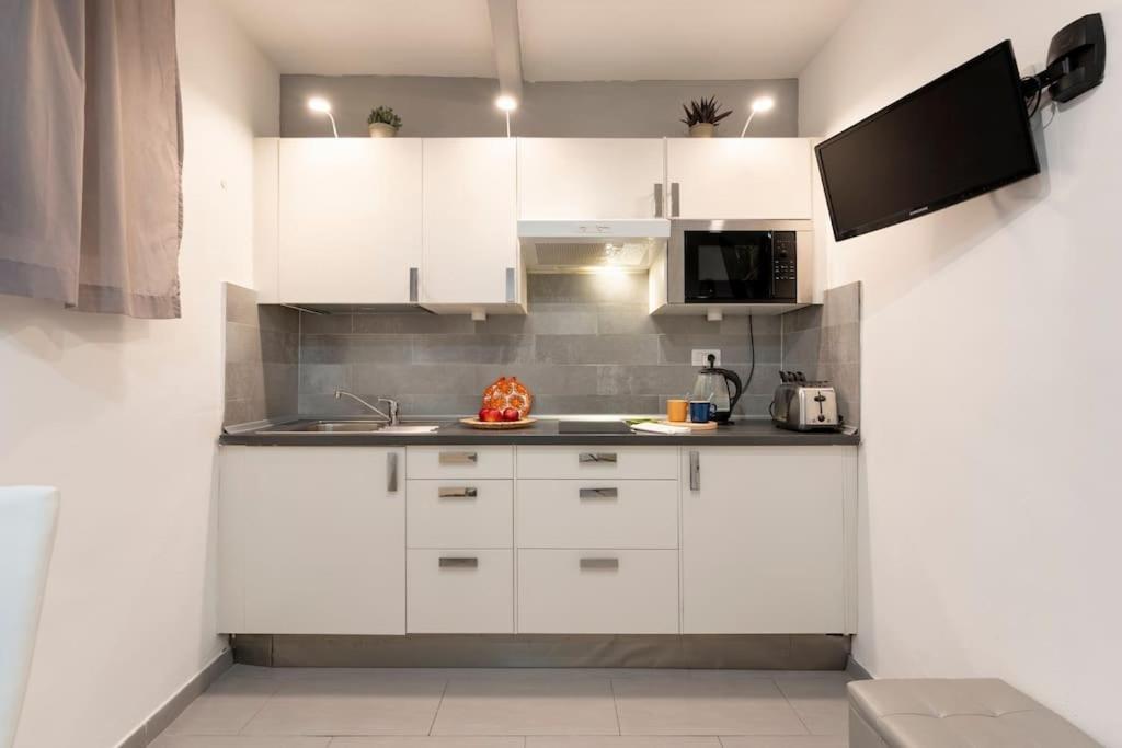 Apartamento Macci-sant' Ambrogio One Bedroom Flat